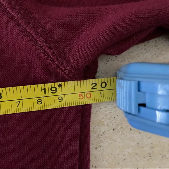 🌹3-x HOST PICK🌹 NWT STARTER Embossed Logo Sweatshirt - Picture 9 of 13